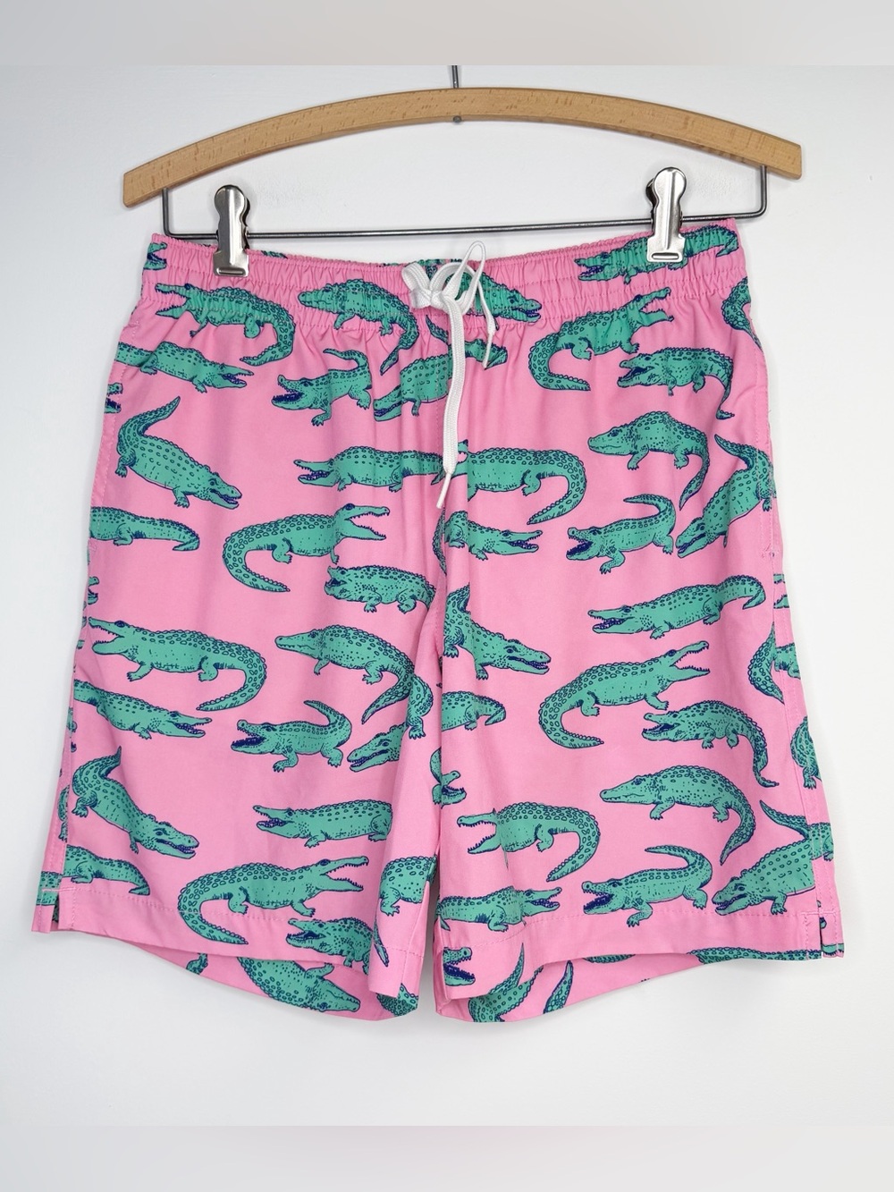 Chubbies The Glades Classic Swim Trunk Pink Alligator Size Small 7” inseam